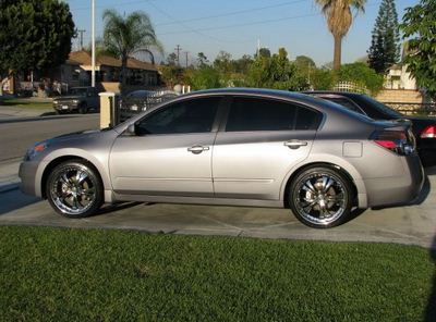 photo 1 Nissan Altima custom wheels Armano 20x, ET , tire size 235/ R20. x ET