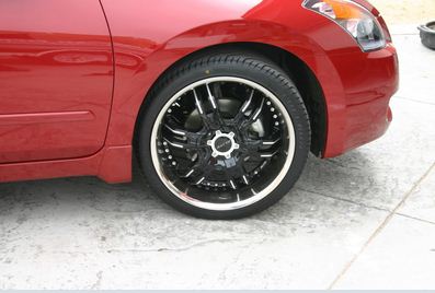 photo 1 Nissan Altima custom wheels Elite Carnal Black 20x8.5, ET +35, tire size 245/35 R20. x ET