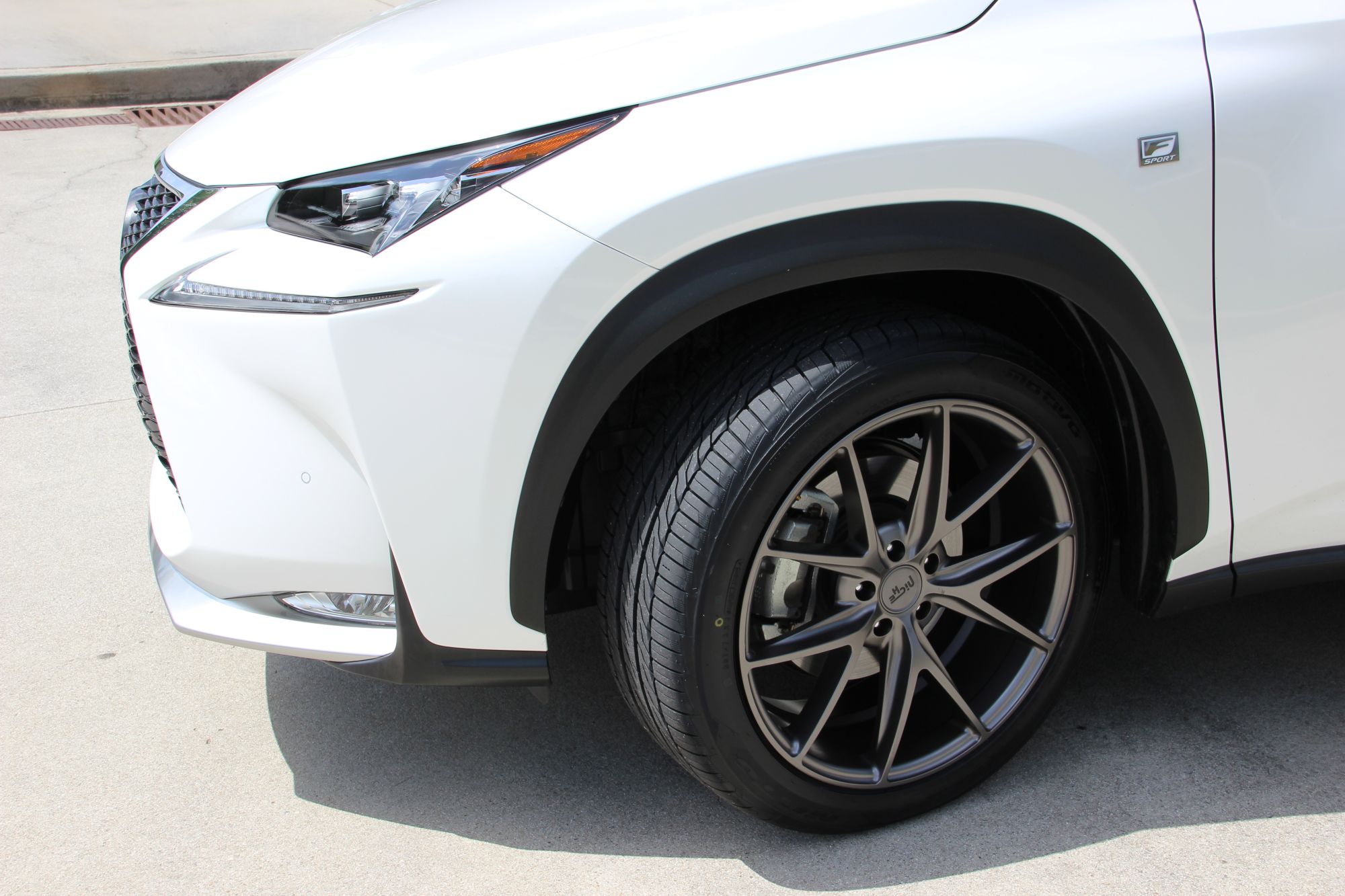 photo 2 Lexus NX 300h custom wheels Niche Misano M116 20x9.0, ET , tire size 245/45 R20. x ET 