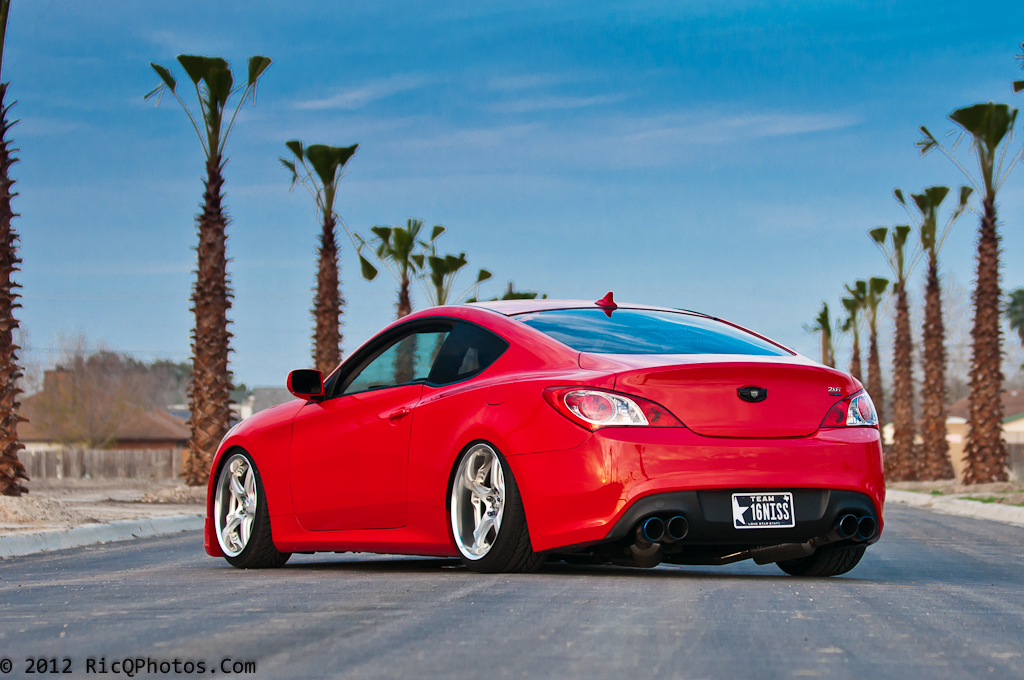 photo 1 Hyundai Genesis Coupe custom wheels Volk GT-S 19x9.5, ET +17, tire size 235/35 R19. 19x10.5 ET+15 255/35 R19