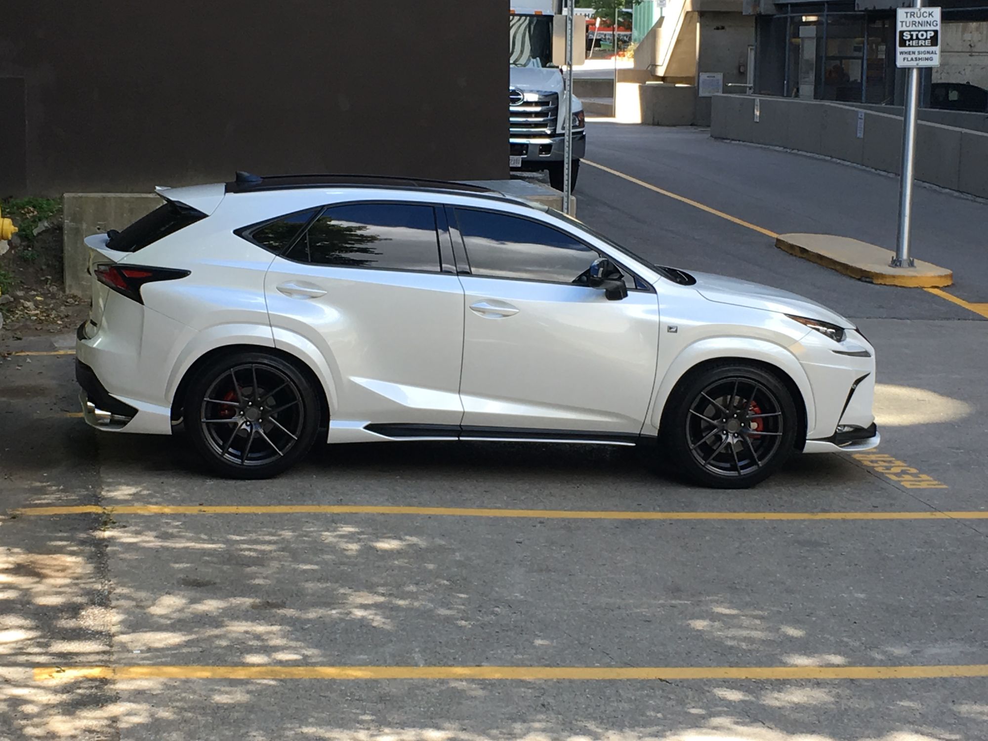 photo 4 Lexus NX 300h custom wheels Niche Targa 20x8.5, ET , tire size X R20. x ET 