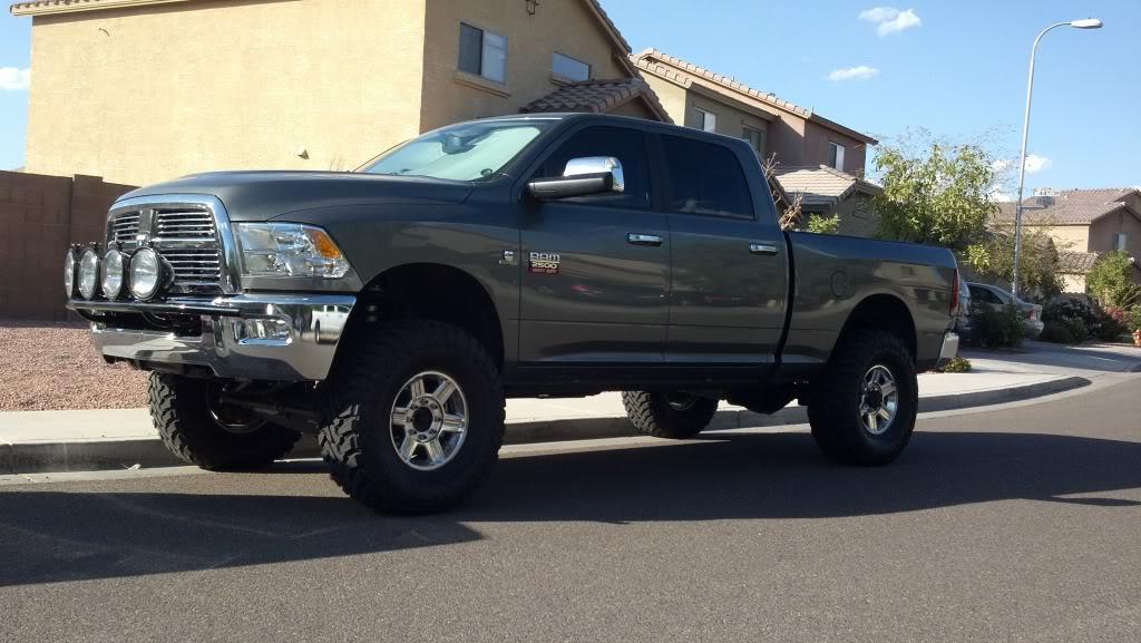 photo 1 Dodge Ram 2500 custom wheels   17x, ET , tire size 345/65 R17. x ET 