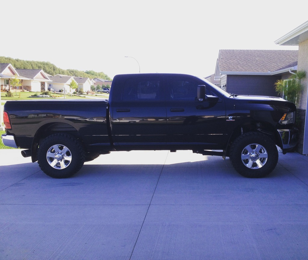 photo 1 RAM 3500 custom wheels   18x, ET , tire size 315/70 R18. x ET 