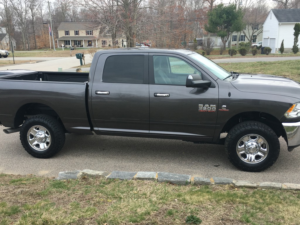 photo 1 RAM 3500 custom wheels 18x, ET , tire size 275/70 R18. x ET