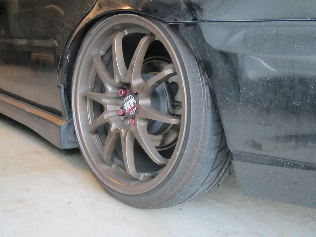 photo 8 Subaru Impreza WRX custom wheels rota  dpt 18x9.0, ET +42, tire size 215/40 R18. x ET 