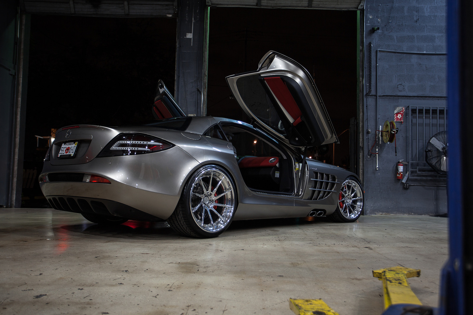photo 2 Mercedes-Benz SLR McLaren custom wheels ADV.1 10R Track Spec CS 20x10.0, ET , tire size 265/30 R20. 21x12.5 ET 325/25 R21