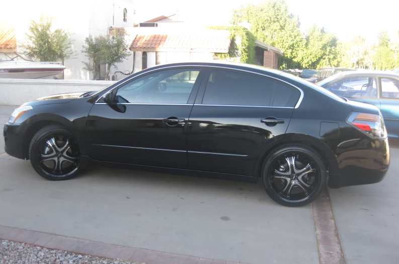 photo 1 Nissan Altima custom wheels Ultra Platinum Patriarch 20x8.5, ET , tire size 245/35 R20. x ET 