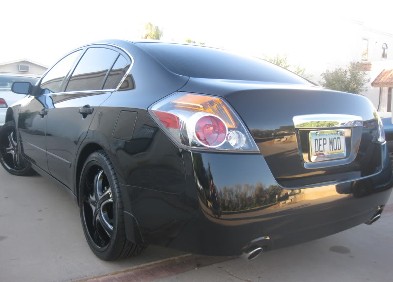 photo 2 Nissan Altima custom wheels Ultra Platinum Patriarch 20x8.5, ET , tire size 245/35 R20. x ET 