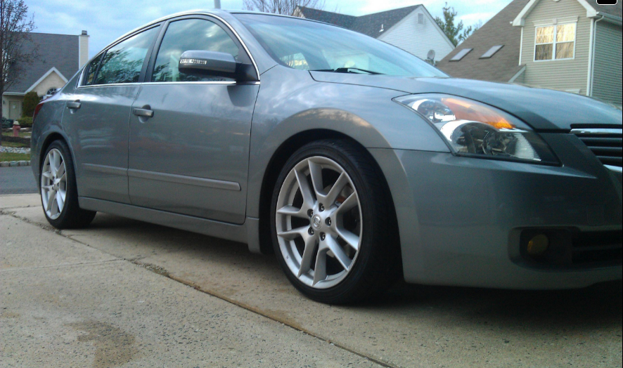 photo 2 Nissan Altima custom wheels OEM   18x, ET , tire size 225/40 R18. x ET 
