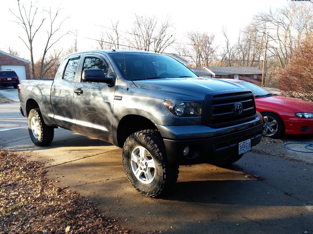 photo 1 Toyota Tundra custom wheels 18x, ET , tire size 295/70 R18. x ET