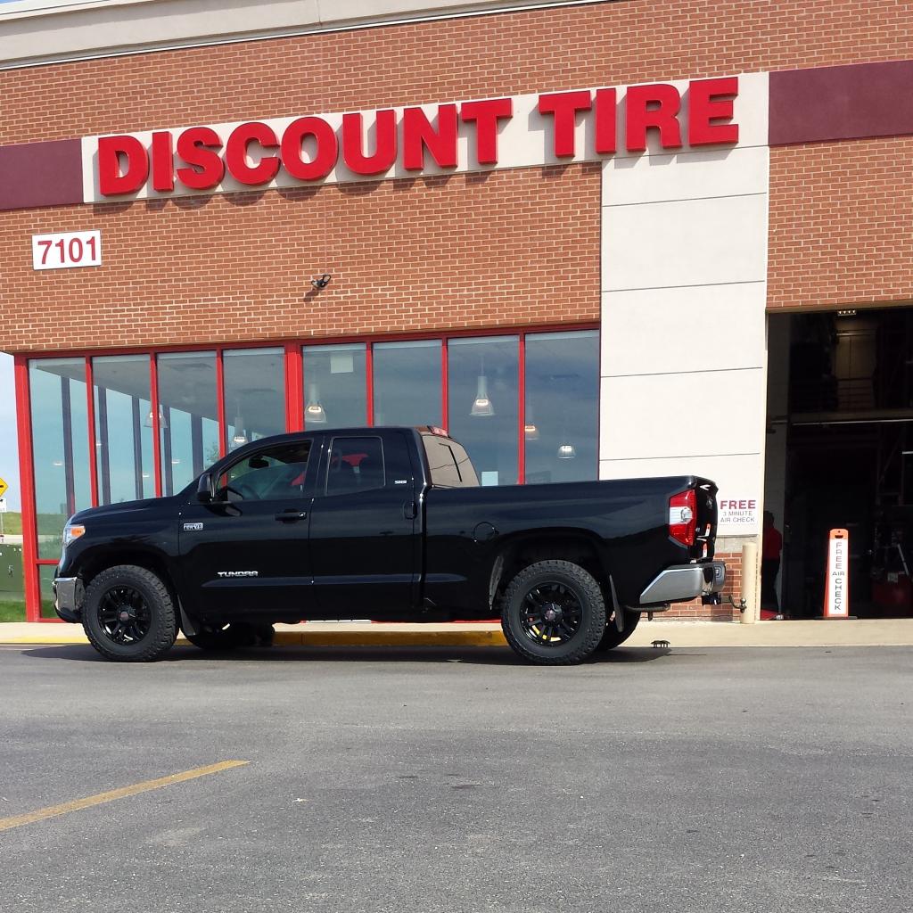 photo 2 Toyota Tundra custom wheels MB TKO 18x, ET , tire size 275/70 R18. x ET 