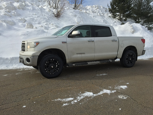 photo 1 Toyota Tundra custom wheels XD Monster 20x9.0, ET +35, tire size 275/60 R20. x ET 