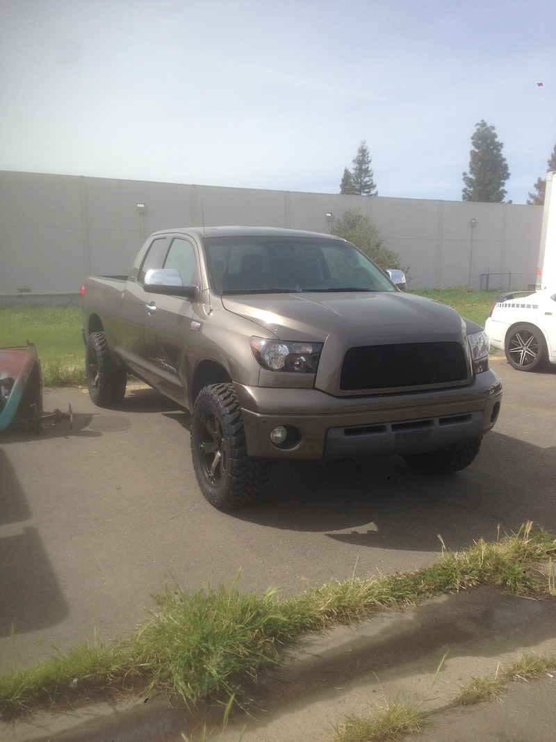 photo 2 Toyota Tundra custom wheels Fuel Beast 20x9.0, ET +20, tire size 295/60 R20. x ET