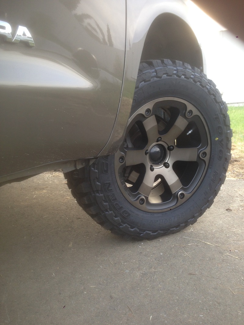 photo 1 Toyota Tundra custom wheels Fuel Beast 20x9.0, ET +20, tire size 295/60 R20. x ET