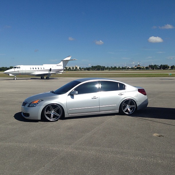 photo 3 Nissan Altima custom wheels 20x10.5, ET +30, tire size 245/30 R20. x ET