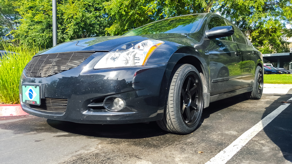 photo 4 Nissan Altima custom wheels Varrstoen  ES2 18x9.5, ET +30, tire size 245/40 R18. x ET 
