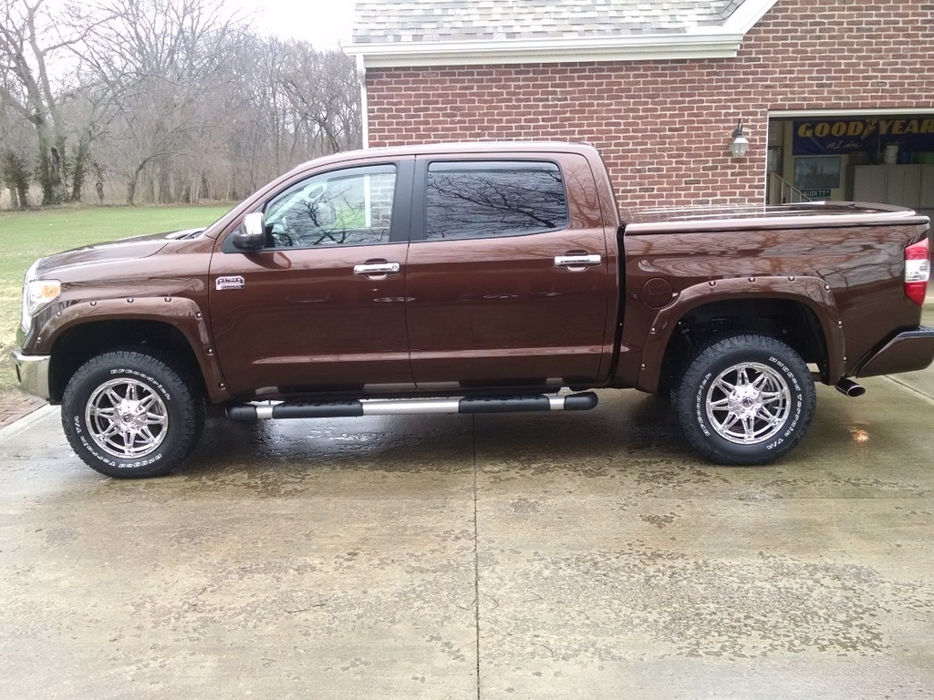 photo 1 Toyota Tundra custom wheels Fuel Hostage 18x9.0, ET +1, tire size 265/70 R18. x ET
