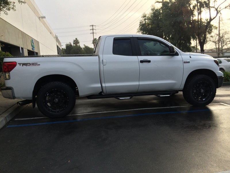 photo 1 Toyota Tundra custom wheels Raceline Raptor 20x9.0, ET +30, tire size 275/65 R20. x ET 