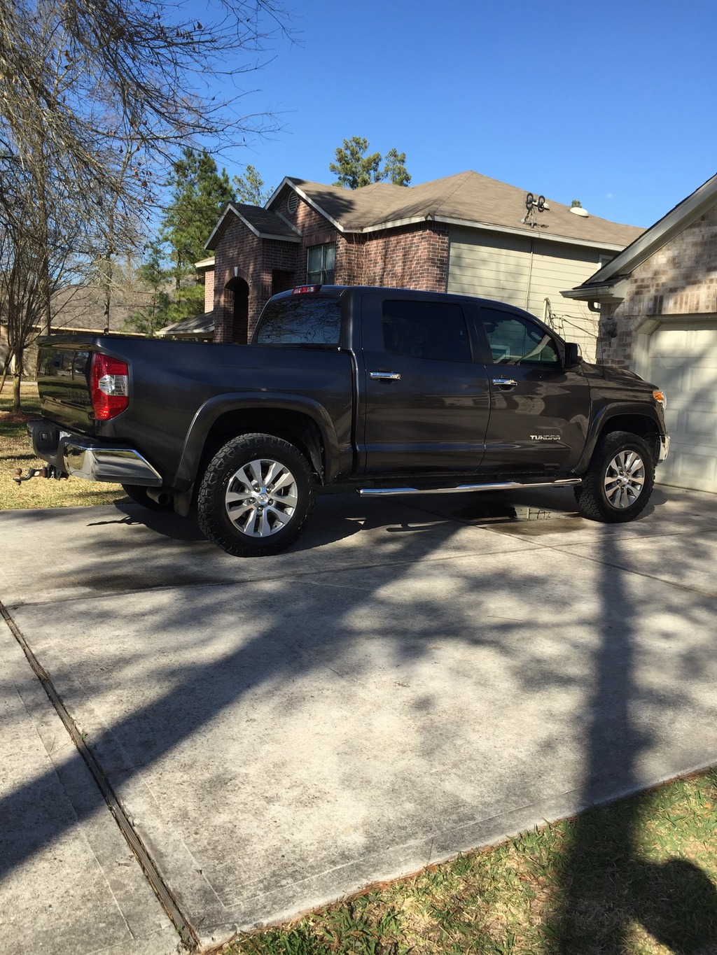 photo 1 Toyota Tundra custom wheels   20x, ET , tire size 285/65 R20. x ET 