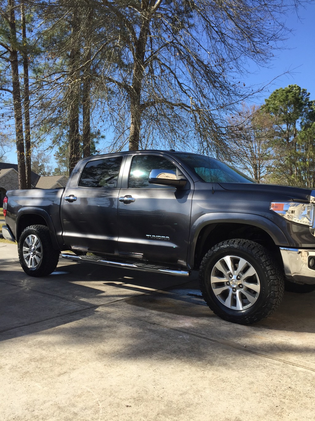 photo 2 Toyota Tundra custom wheels   20x, ET , tire size 285/65 R20. x ET 