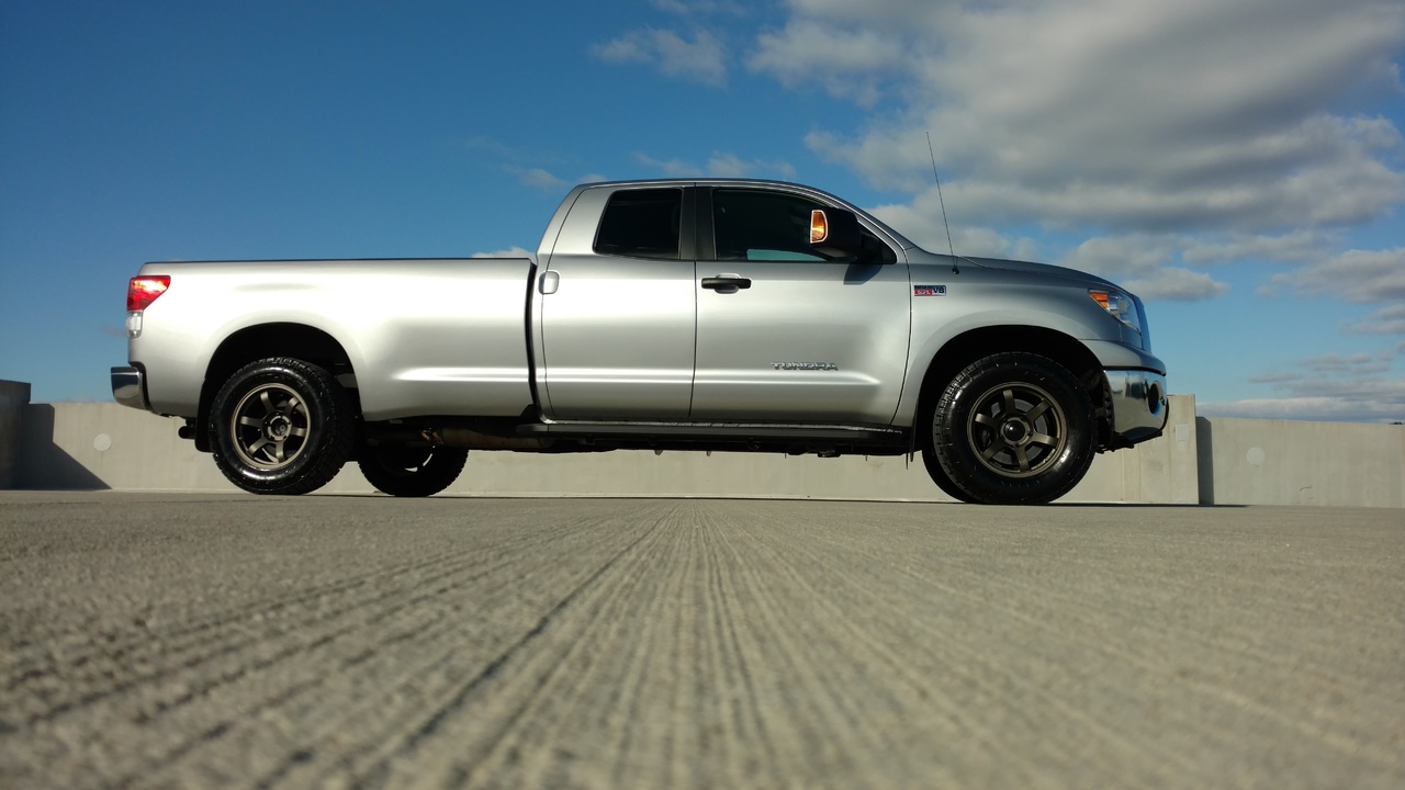 photo 2 Toyota Tundra custom wheels FN BFD 18x9.0, ET +12, tire size 285/65 R18. x ET