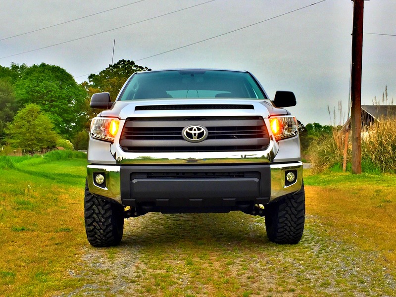 photo 3 Toyota Tundra custom wheels Fuel Mavericks 18x9.0, ET +20, tire size 295/70 R18. x ET
