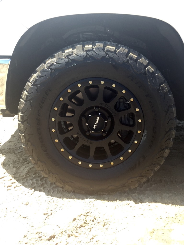 photo 2 Toyota Tundra custom wheels Method Racing NV 18x9.0, ET +25, tire size 305/65 R18. x ET 