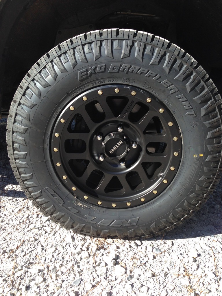 photo 2 Toyota Tundra custom wheels Method Grid 18x, ET +18, tire size 285/70 R18. x ET