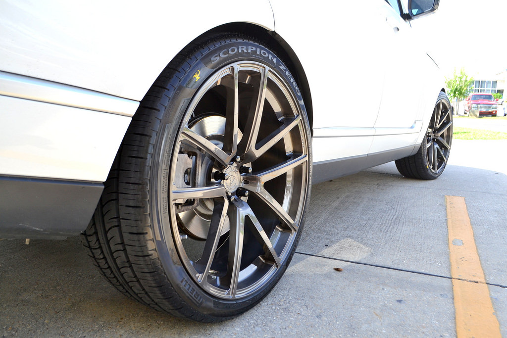 photo 3 Land Rover Range Rover custom wheels Velos Solo V Forged 24x10.0, ET , tire size X R24. x ET 