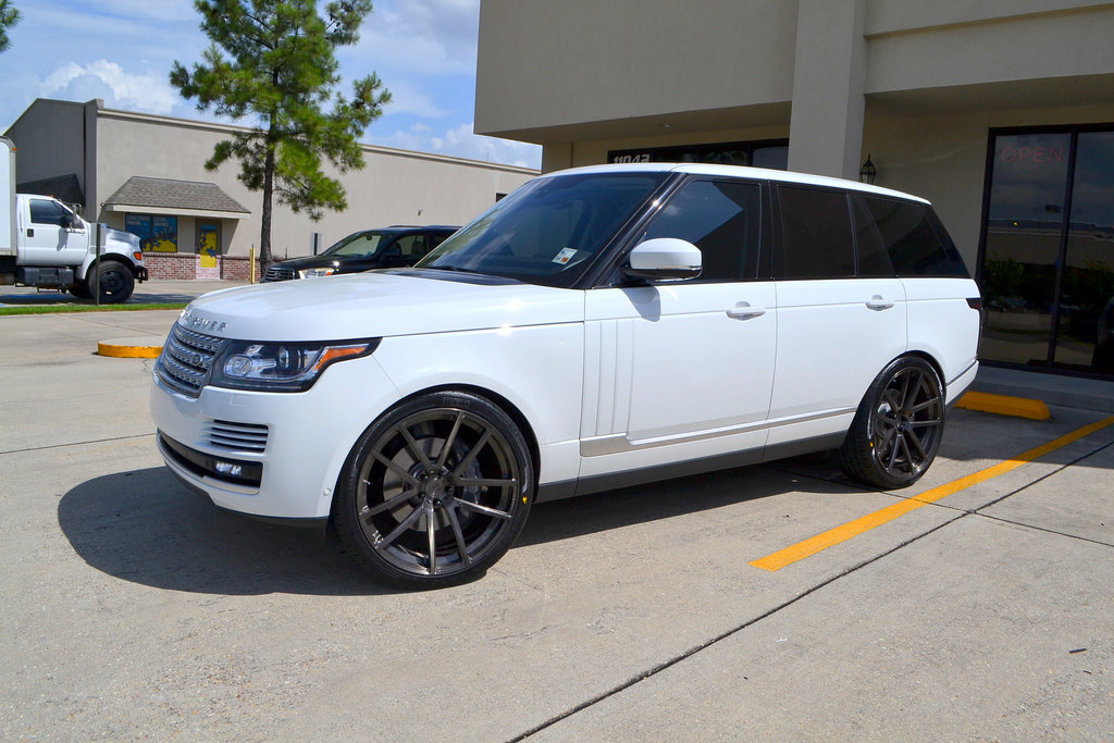 photo 2 Land Rover Range Rover custom wheels Velos Solo V Forged 24x10.0, ET , tire size X R24. x ET 