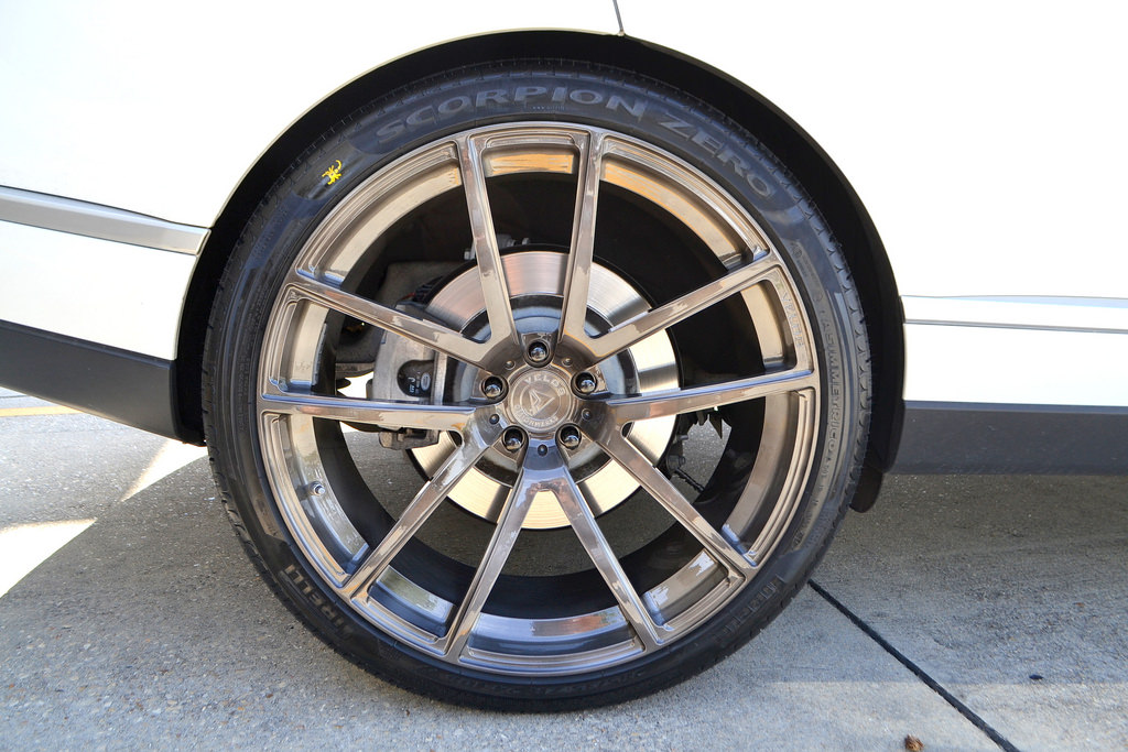 photo 1 Land Rover Range Rover custom wheels Velos Solo V Forged 24x10.0, ET , tire size X R24. x ET 