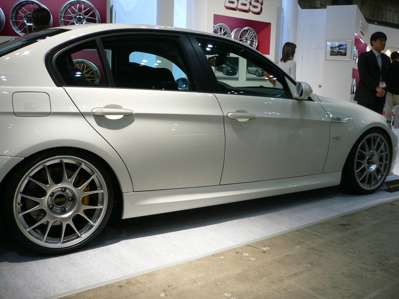 photo 3 BMW 330 custom wheels BBS RE 19x8.5, ET +35, tire size 225/35 R19. 19x9.5 ET+25 255/30 R19