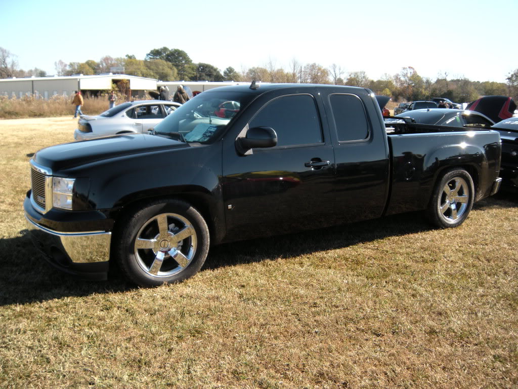 photo 2 GMC Sierra 3500 custom wheels SSS 20x, ET , tire size 275/55 R20. x ET