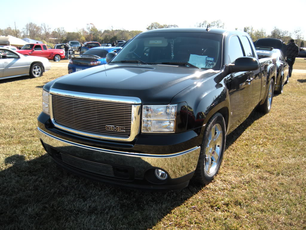 photo 1 GMC Sierra 3500 custom wheels SSS 20x, ET , tire size 275/55 R20. x ET