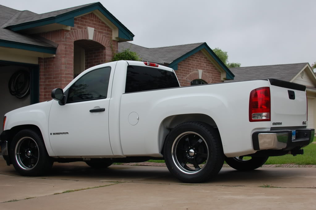 photo 2 GMC Sierra 1500HD Classic custom wheels 20x9.0, ET +30, tire size 255/50 R20. x ET