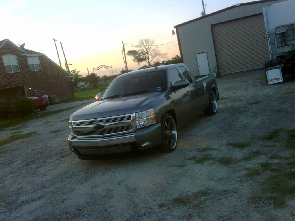 photo 1 Chevrolet Silverado 1500 custom wheels DUB 24x10.0, ET , tire size 295/30 R24. x ET