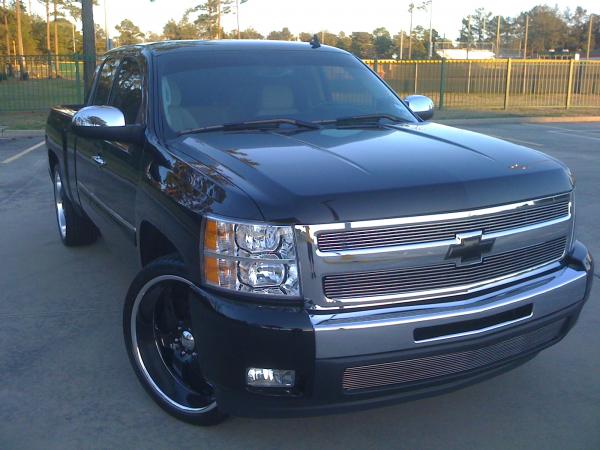 photo 2 Chevrolet Silverado 2500HD custom wheels   24x, ET , tire size 295/35 R24. x ET 