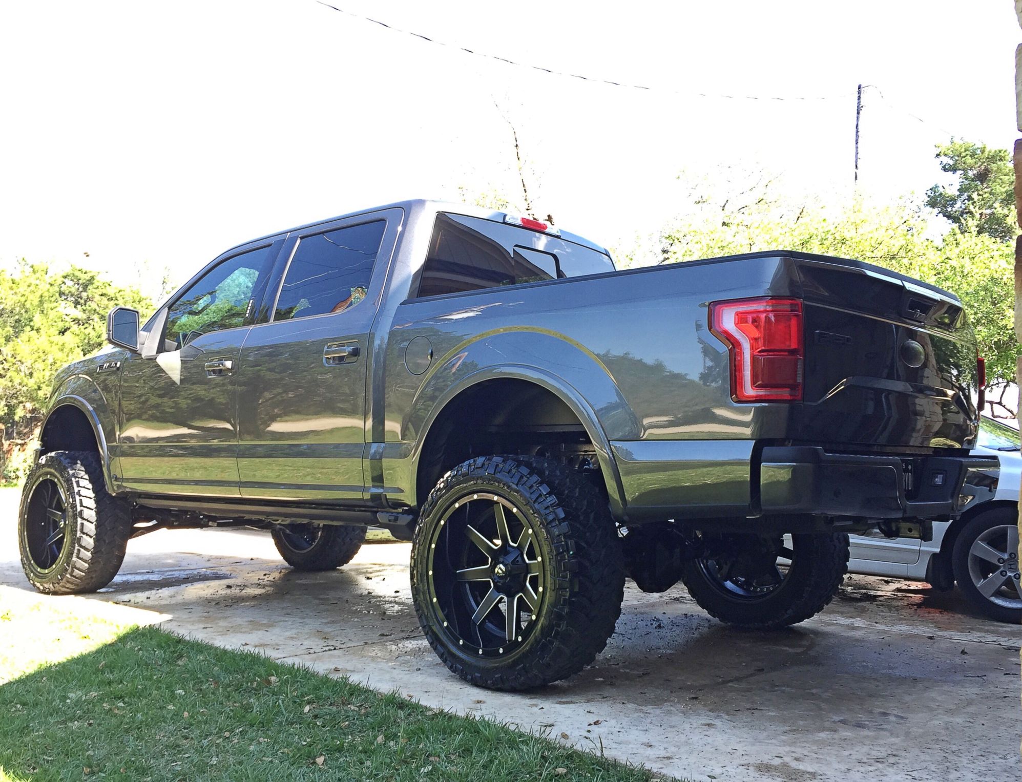 photo 1 Ford F-150 custom wheels Fuel Maverick 22x12.0, ET , tire size 325/50 R22. x ET 