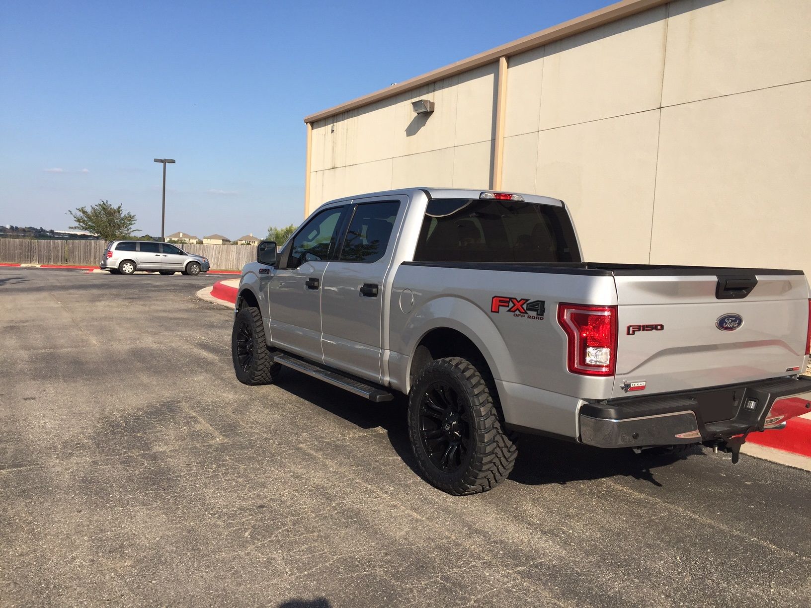 photo 2 Ford F-150 custom wheels Fuel Vapor 20x9.0, ET +1, tire size 315/50 R20. x ET 