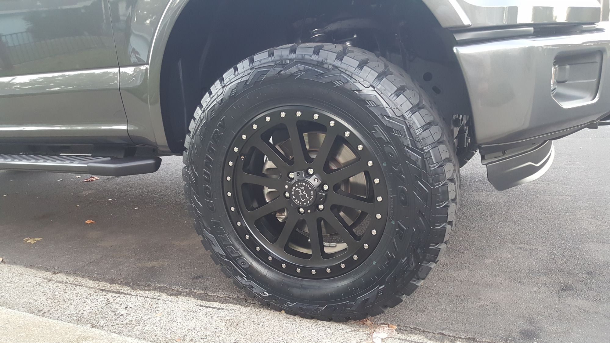 photo 1 Ford F-150 custom wheels Black Rhino Mint 20x9.0, ET , tire size 315/60 R20. x ET 