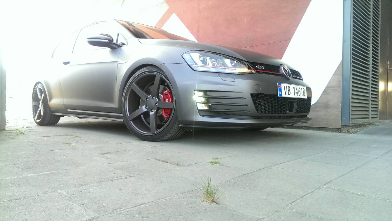 photo 2 Volkswagen GTI custom wheels Vossen CV3 19x8.5, ET +45, tire size 235/35 R19. x ET 