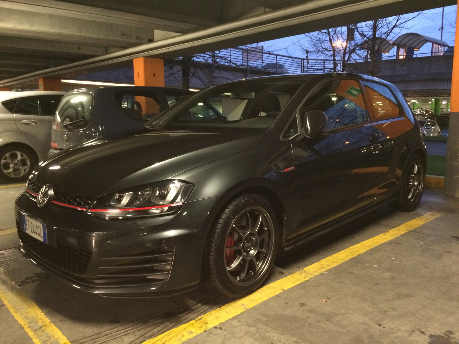 photo 1 Volkswagen GTI custom wheels 17x8.0, ET , tire size 225/45 R17. x ET