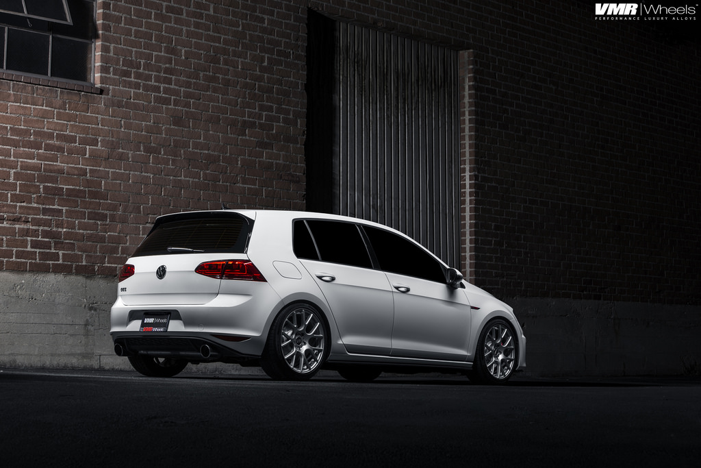 photo 2 Volkswagen GTI custom wheels Gunmetal  V810 18x8.5, ET +45, tire size 225/40 R18. x ET 