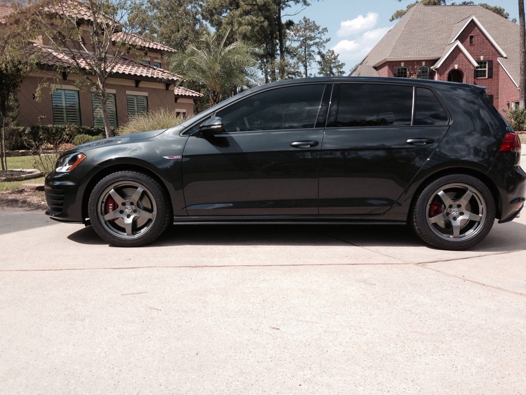 photo 1 Volkswagen GTI custom wheels Neuspeed RSE05 17x, ET , tire size 235/45 R17. x ET