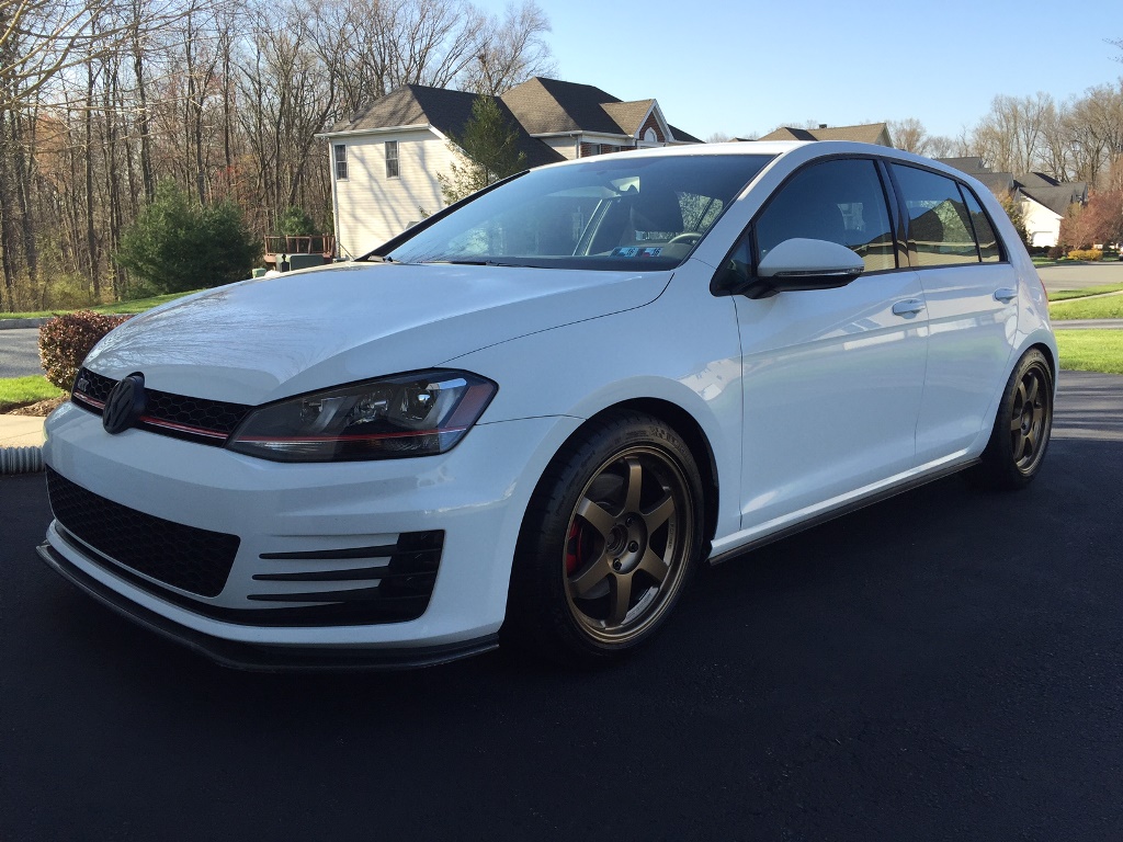 photo 1 Volkswagen GTI custom wheels Volk TE37  17x8.5, ET +45, tire size 245/40 R17. x ET 