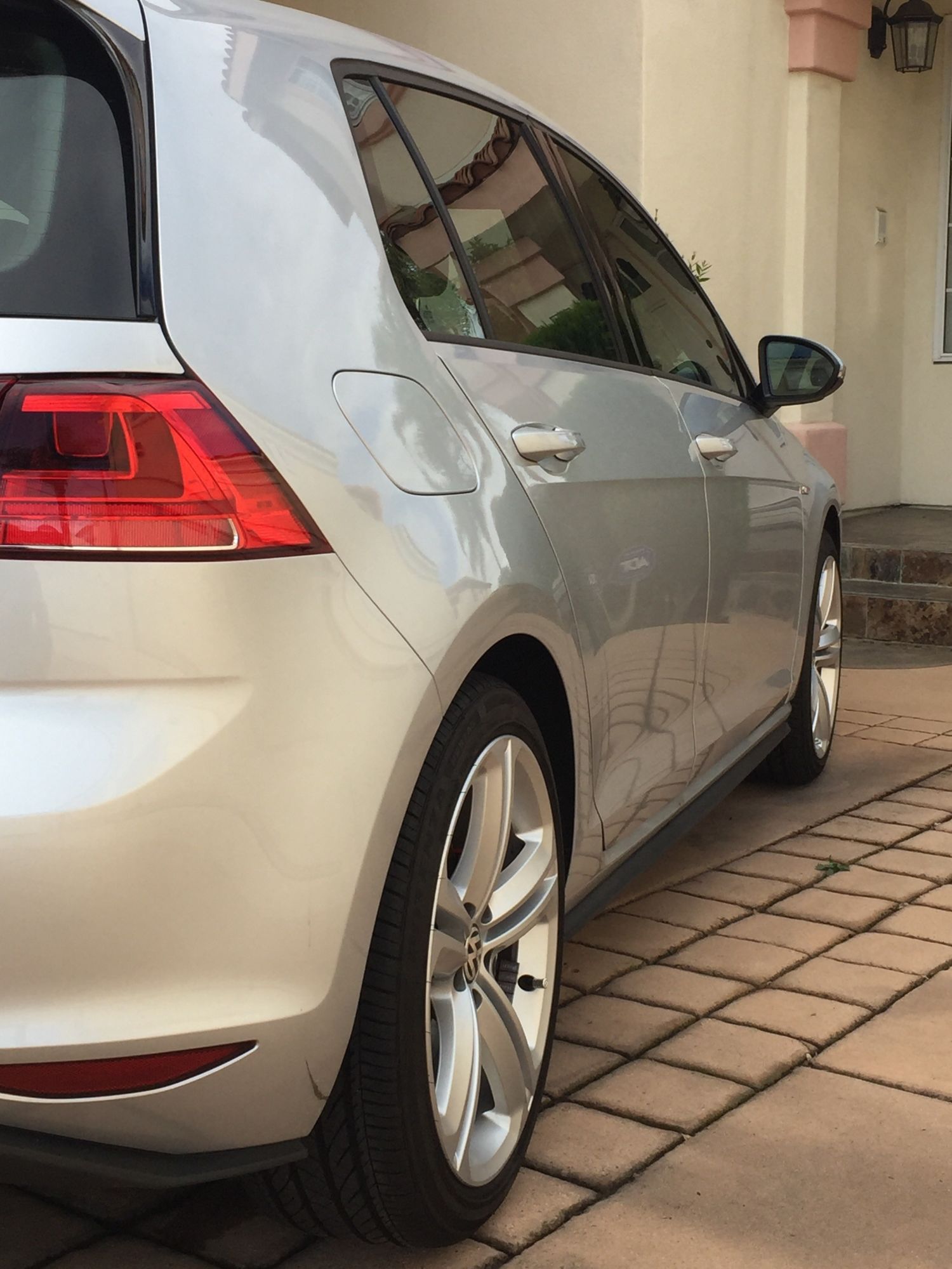 photo 4 Volkswagen GTI custom wheels OEM Mallory  18x8.0, ET +41, tire size 225/40 R18. x ET 