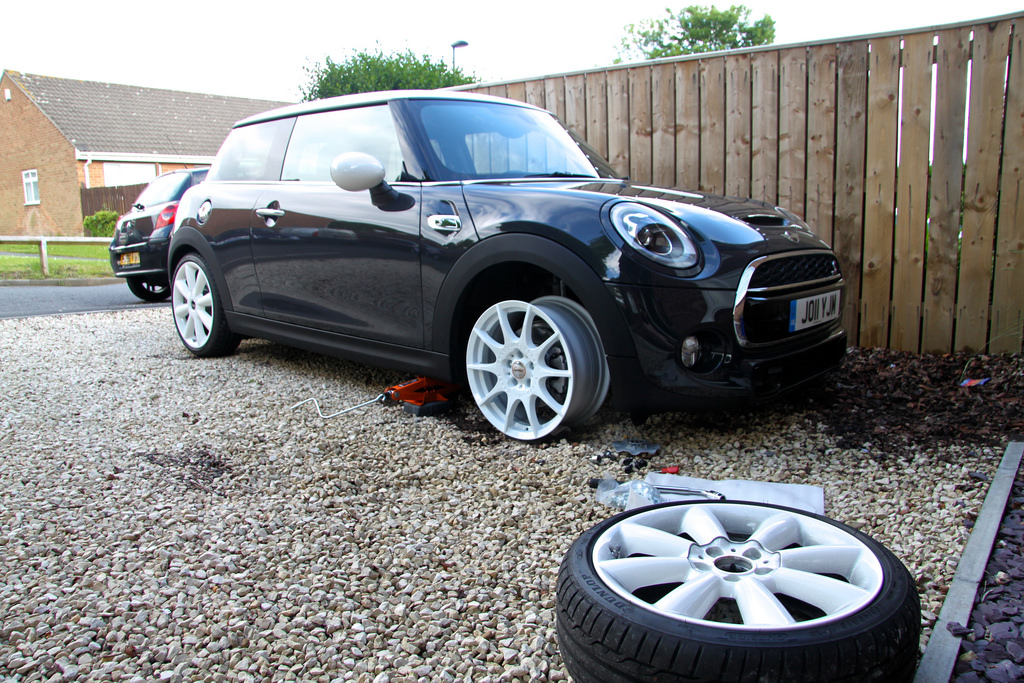 photo 3 MINI Cooper S custom wheels   18x8.0, ET +45, tire size 205/40 R18. x ET 