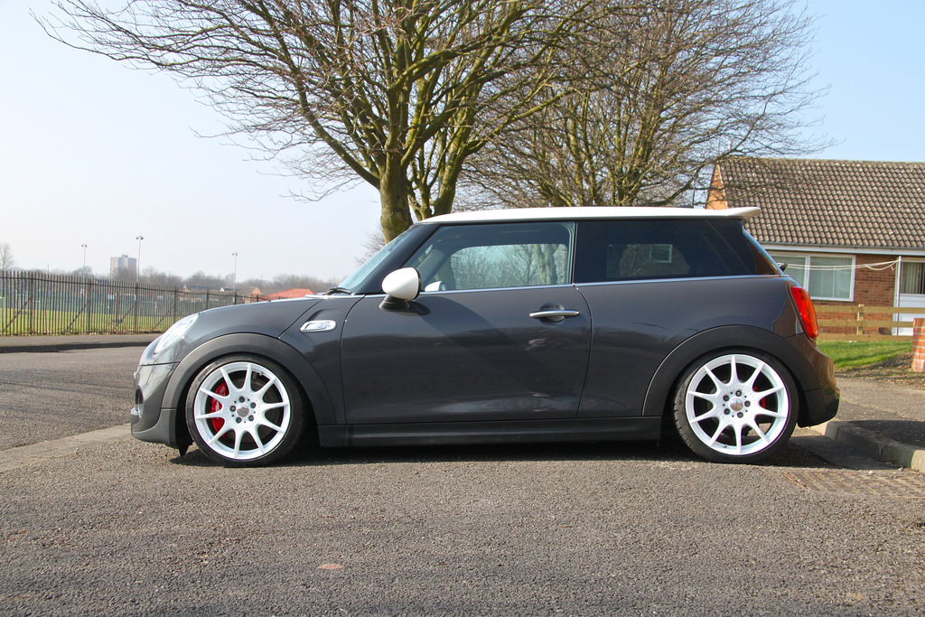 photo 1 MINI Cooper S custom wheels Speedlines   18x8.0, ET +45, tire size X R18. x ET 