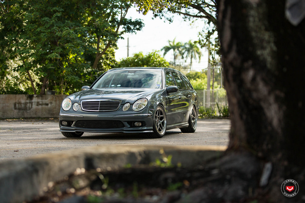 photo 2 Mercedes-Benz E-Class custom wheels Vossen LC-104 19x, ET , tire size X R19. x ET 