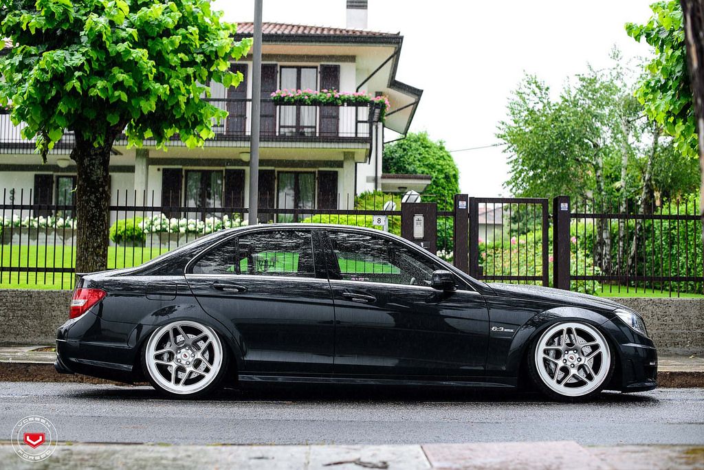 photo 3 Mercedes-Benz C-Class custom wheels Vossen LC-104 21x8.5, ET , tire size X R21. 20x10.0 ET 